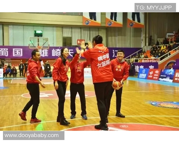 成都篮球队快攻战术分析与得失总结探讨